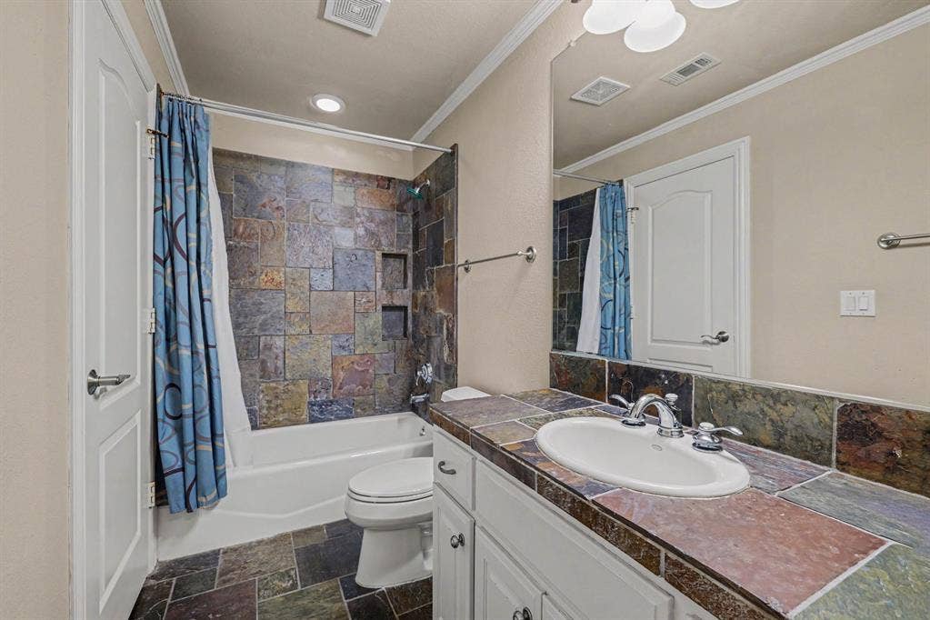 2811 Welborn Street, Dallas, TX 75219 2811 Welborn Street, Dallas, TX 75219