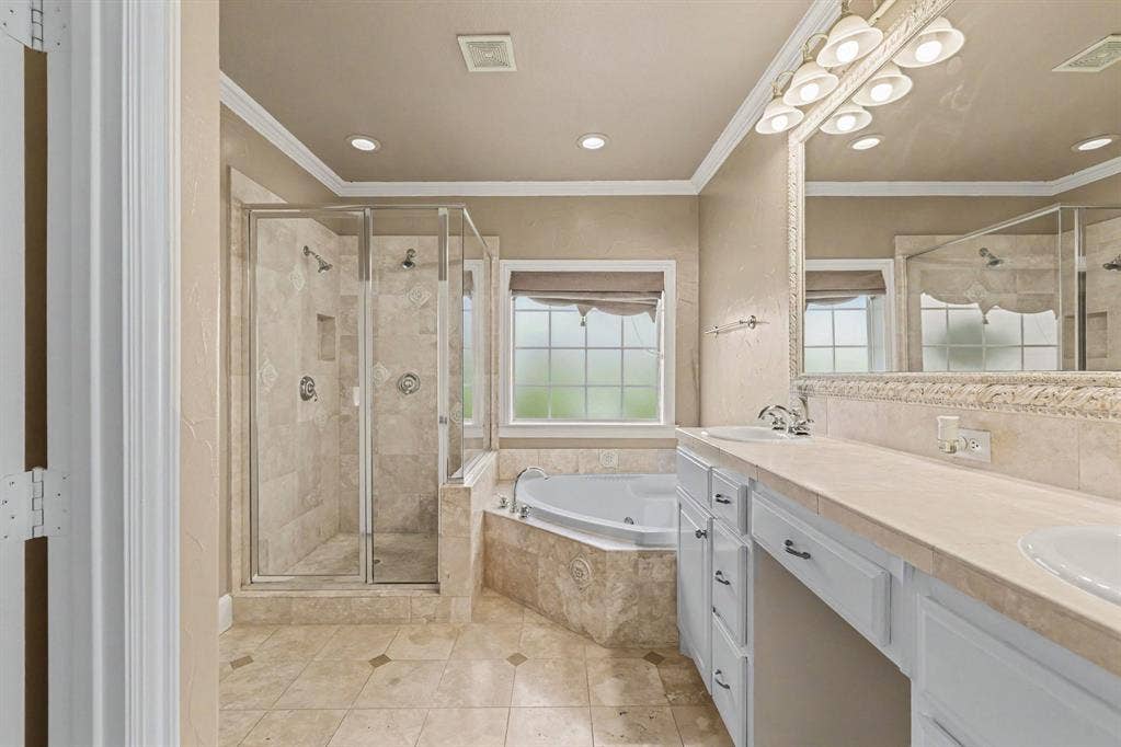 2811 Welborn Street, Dallas, TX 75219 2811 Welborn Street, Dallas, TX 75219