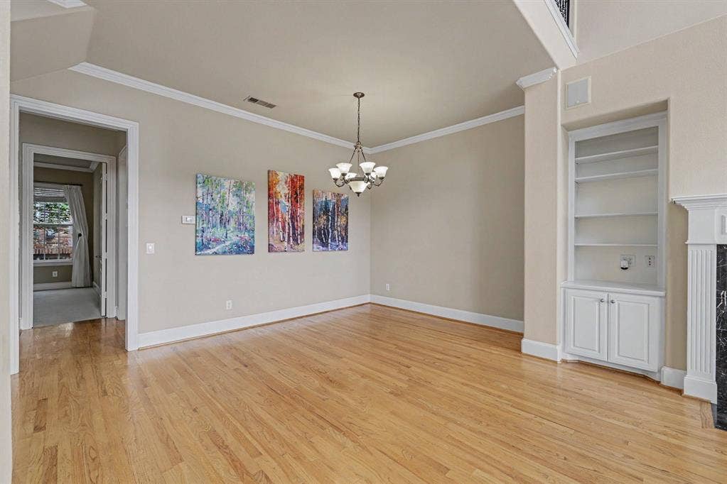 2811 Welborn Street, Dallas, TX 75219 2811 Welborn Street, Dallas, TX 75219