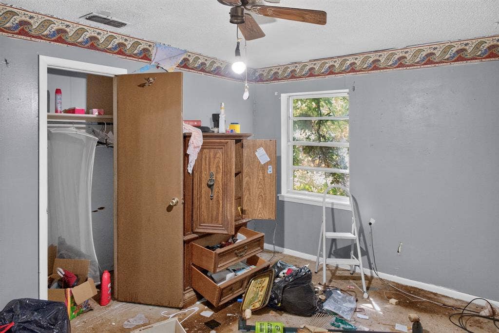 3225 Jackson Avenue, Tyler, TX 75705 3225 Jackson Avenue, Tyler, TX 75705