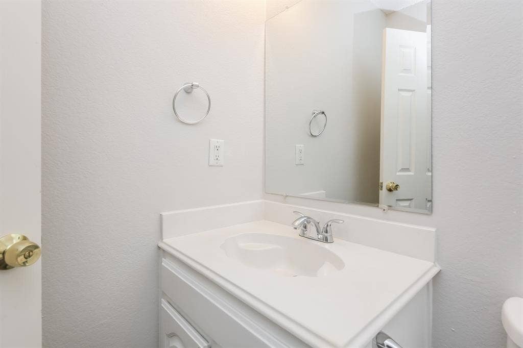 2124 Twin Creek Lane, Rockwall, TX 75087 2124 Twin Creek Lane, Rockwall, TX 75087