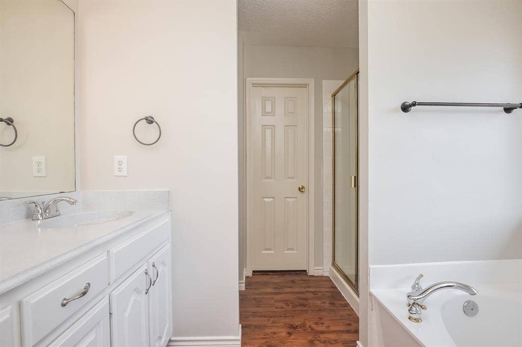 2124 Twin Creek Lane, Rockwall, TX 75087 2124 Twin Creek Lane, Rockwall, TX 75087