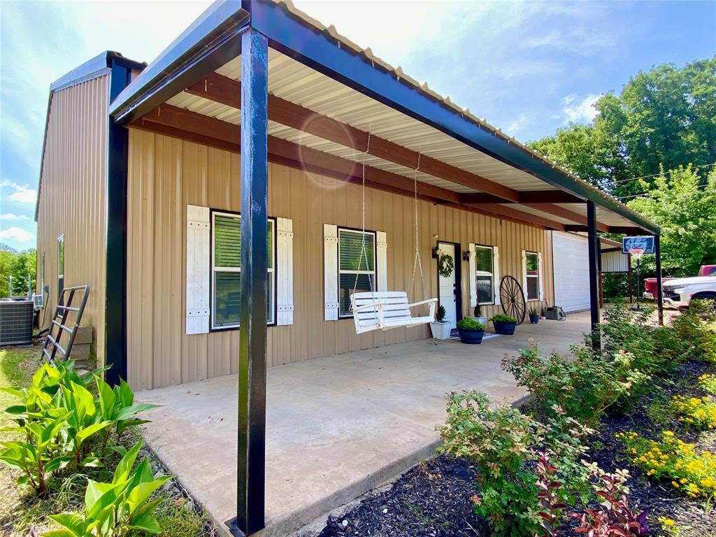 382 N Washburn Road, Bells, TX 75414