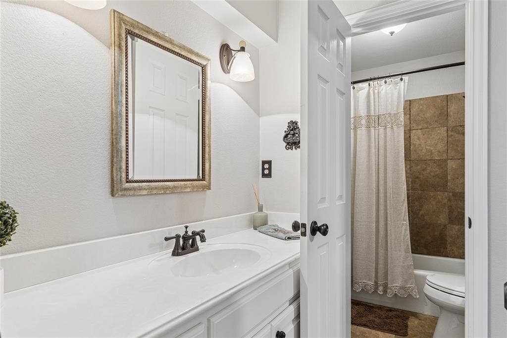 Guest Bathroom 1 - just off Guest bedroom 1(not pictured)