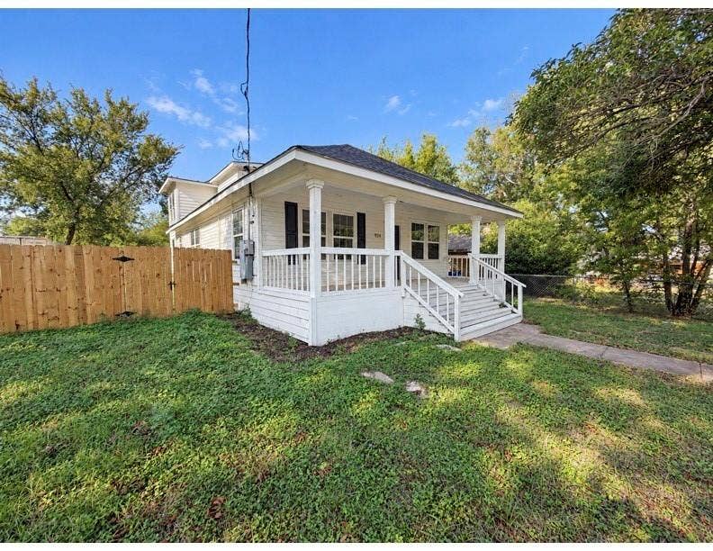 924 N 11th Street, Waco, TX 76707 924 N 11th Street, Waco, TX 76707