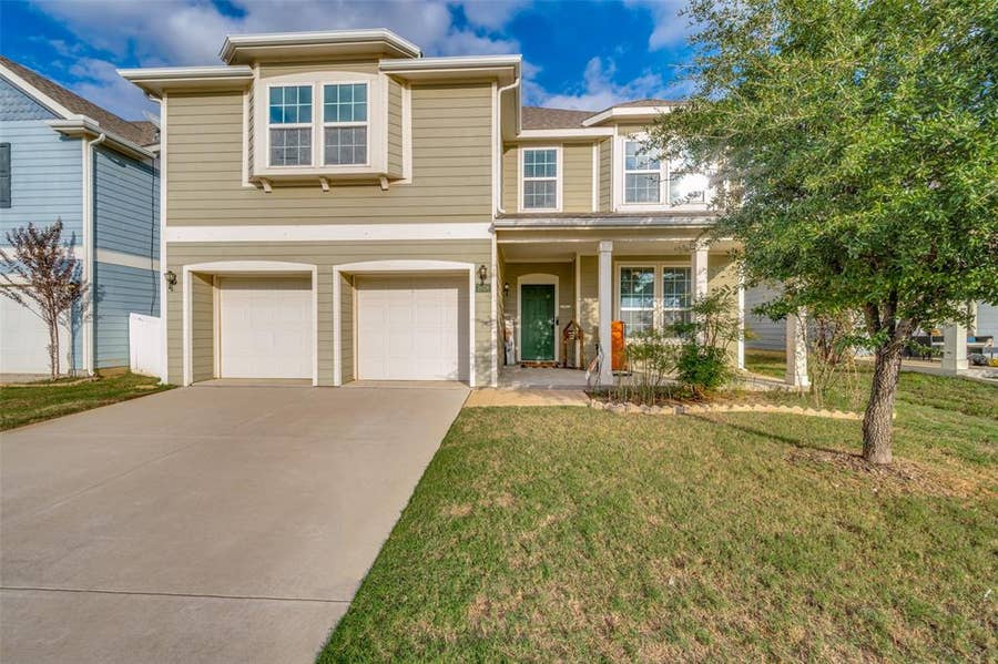 Property photo for 1608 Hinckley Avenue, Providence Village, TX