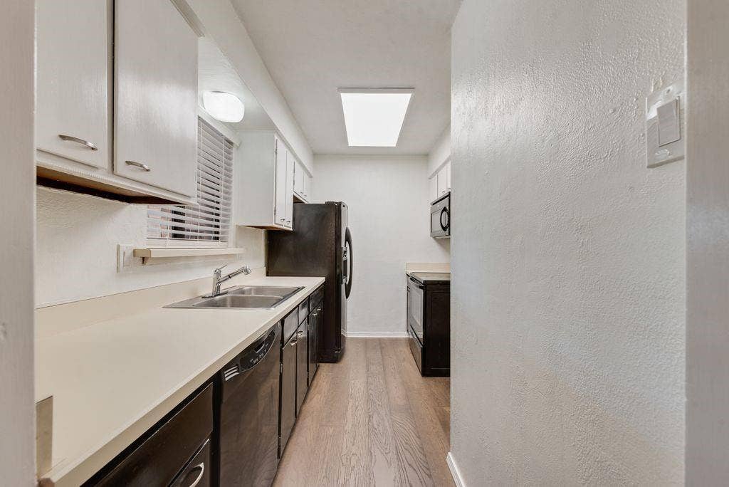 2803 Rio Branco Street, #202 J, Farmers Branch, TX 75234 2803 Rio Branco Street, #202 J, Farmers Branch, TX 75234