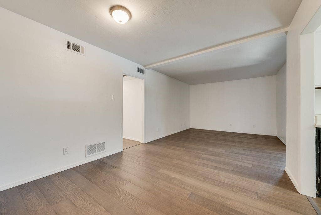 2803 Rio Branco Street, #202 J, Farmers Branch, TX 75234 2803 Rio Branco Street, #202 J, Farmers Branch, TX 75234