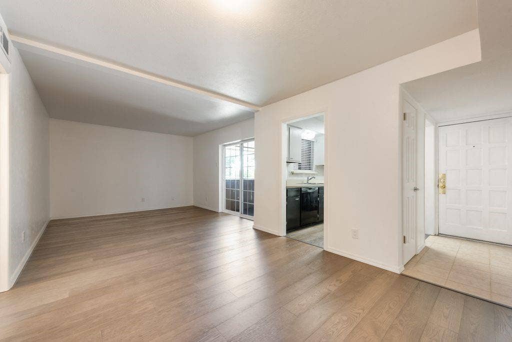 2803 Rio Branco Street, #202 J, Farmers Branch, TX 75234 2803 Rio Branco Street, #202 J, Farmers Branch, TX 75234