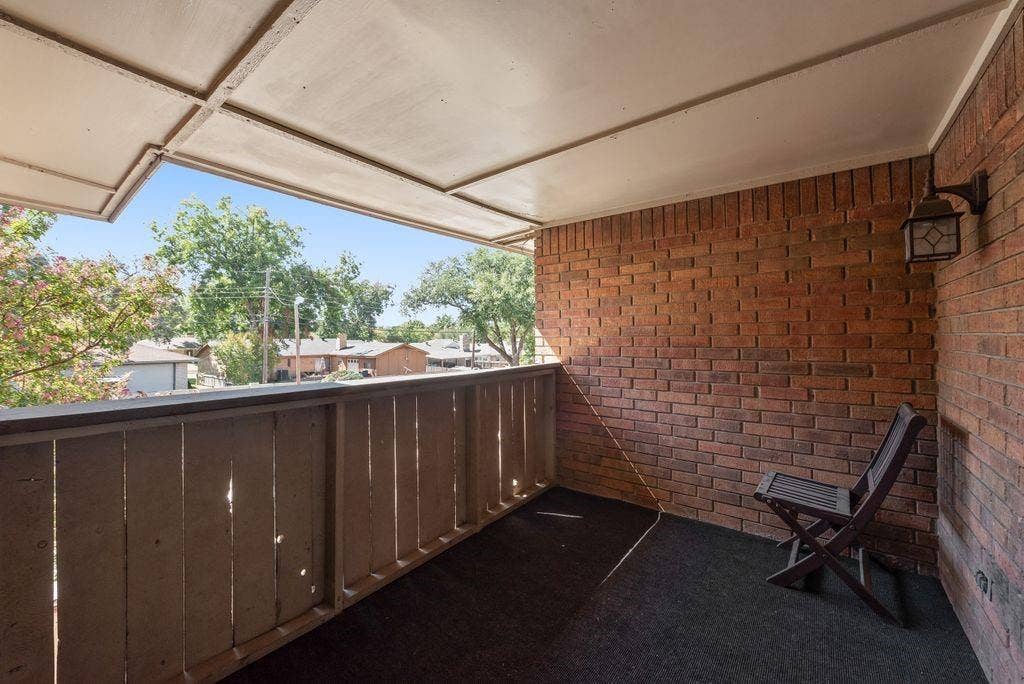 2803 Rio Branco Street, #202 J, Farmers Branch, TX 75234 2803 Rio Branco Street, #202 J, Farmers Branch, TX 75234