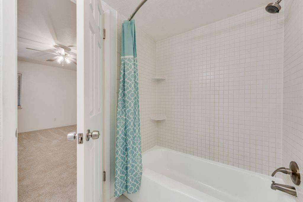 2803 Rio Branco Street, #202 J, Farmers Branch, TX 75234 2803 Rio Branco Street, #202 J, Farmers Branch, TX 75234
