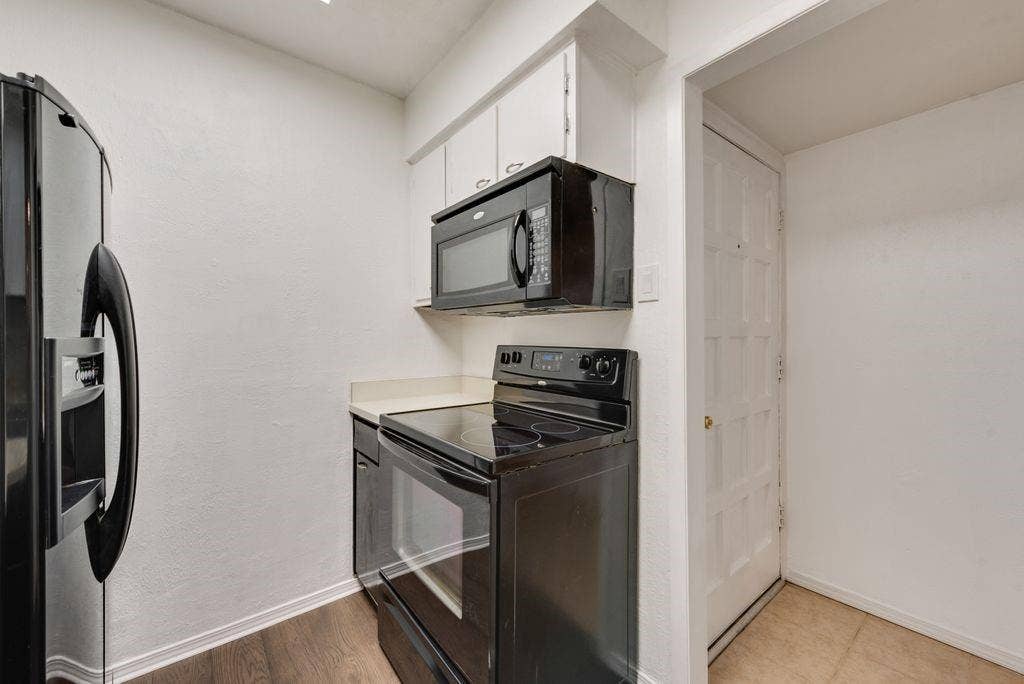 2803 Rio Branco Street, #202 J, Farmers Branch, TX 75234 2803 Rio Branco Street, #202 J, Farmers Branch, TX 75234