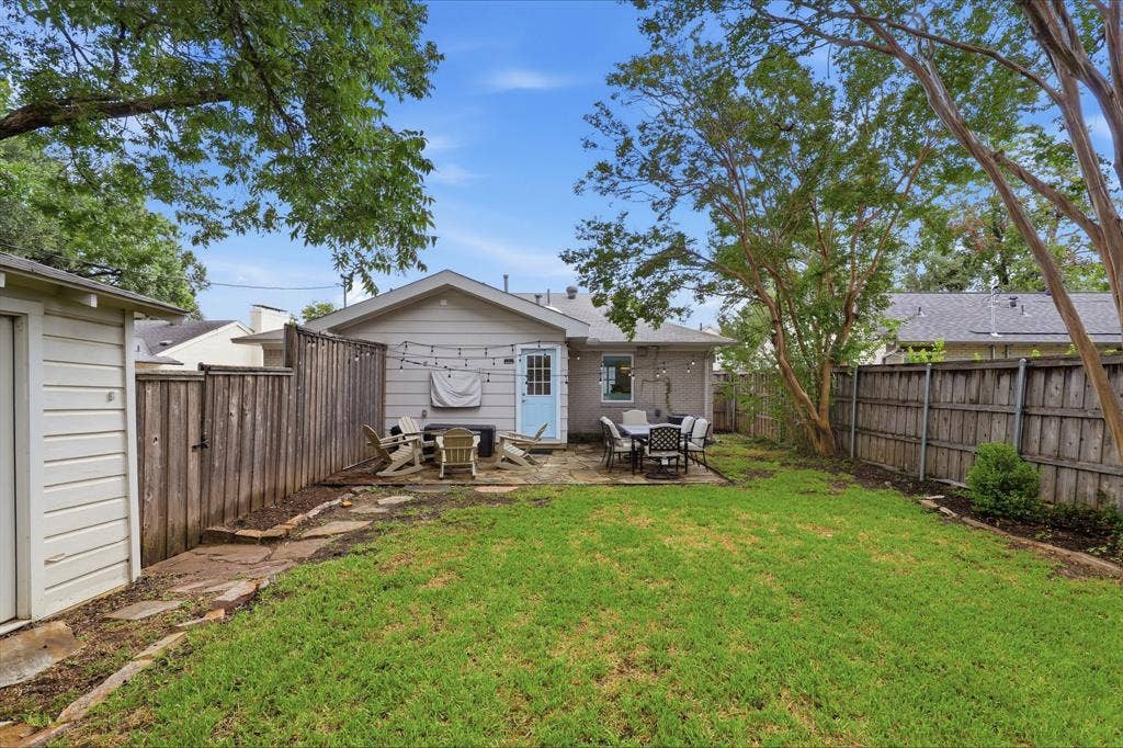 6235 Kenwood Avenue, Dallas, TX 75214 6235 Kenwood Avenue, Dallas, TX 75214