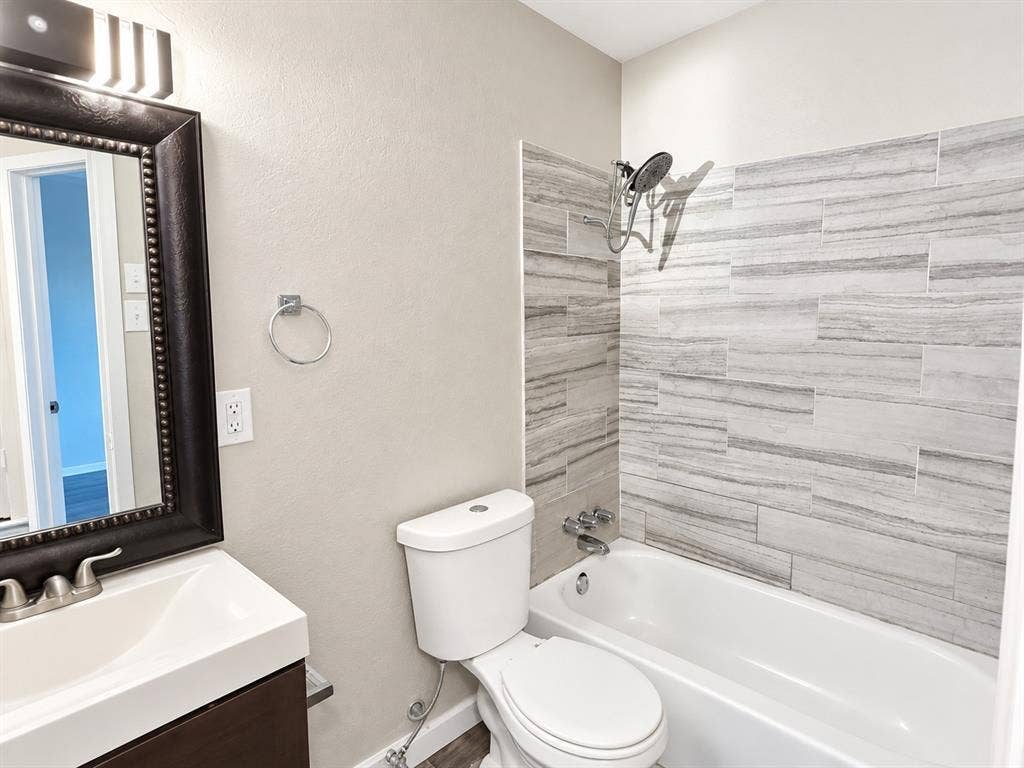 712 Redbird Drive, Irving, TX 75061 712 Redbird Drive, Irving, TX 75061