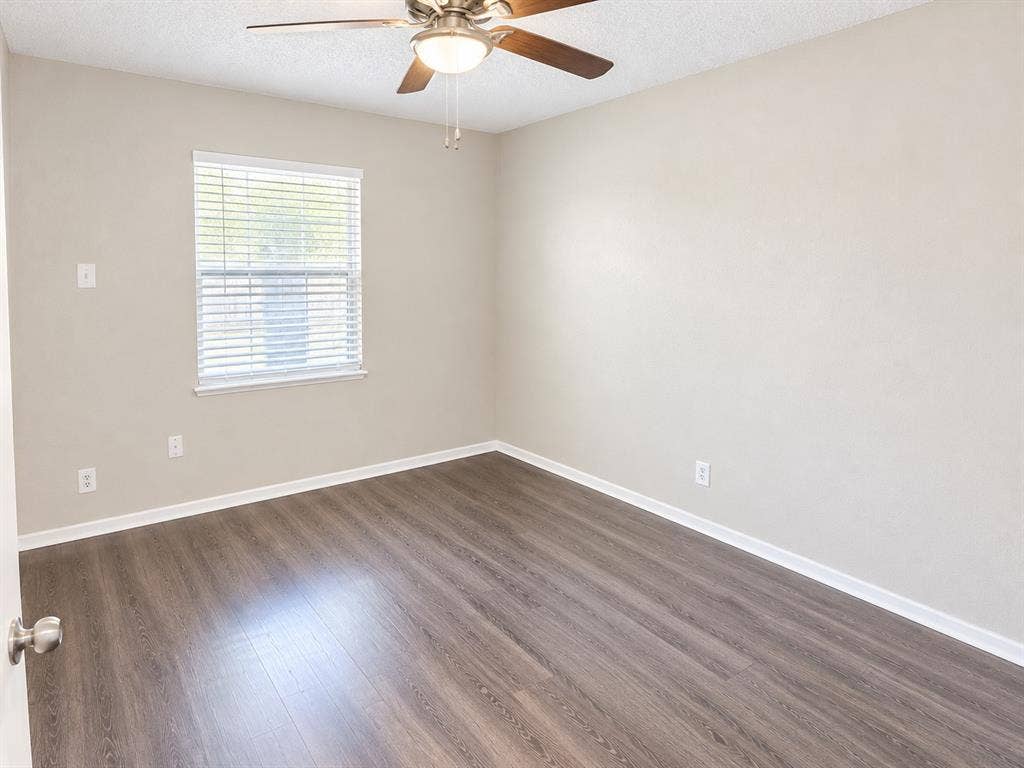 712 Redbird Drive, Irving, TX 75061 712 Redbird Drive, Irving, TX 75061