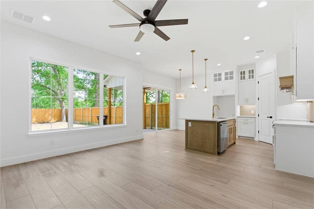 200 Dover Drive, #2, West Tawakoni, TX 75474 200 Dover Drive, #2, West Tawakoni, TX 75474