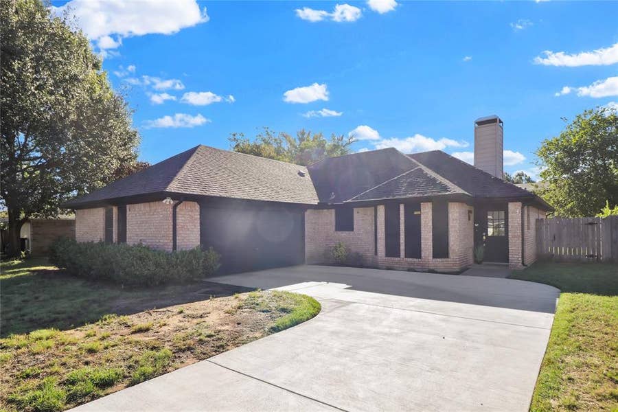 Property photo for 409 Odell Street, Cleburne, TX