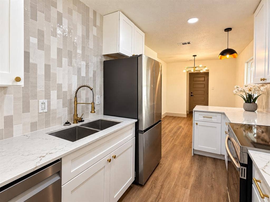 3922 Morning Springs Trail, Dallas, TX 75224 3922 Morning Springs Trail, Dallas, TX 75224