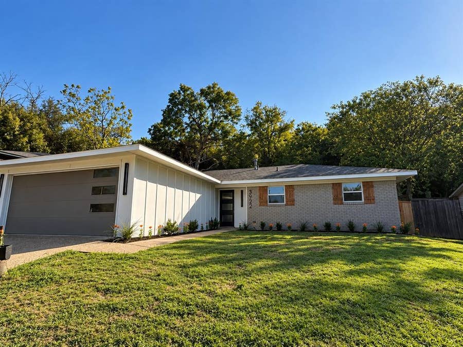 Property photo for 3922 Morning Springs Trail, Dallas, TX