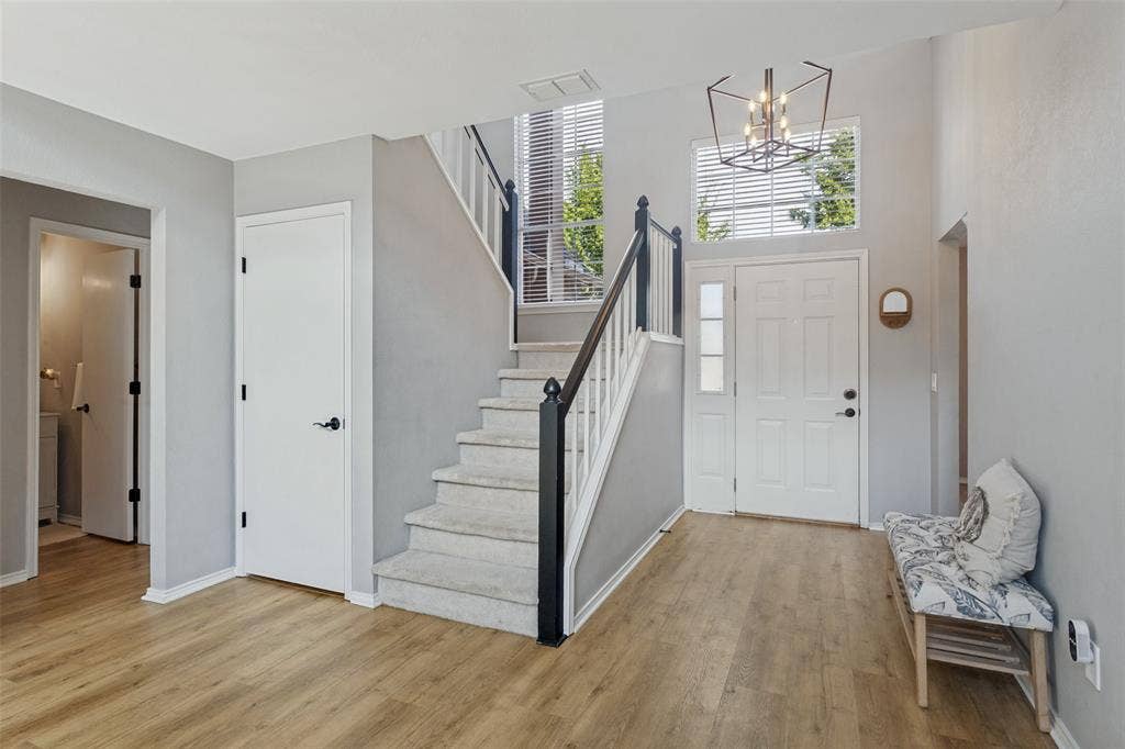 1332 Old Barn Lane, Lewisville, TX 75067