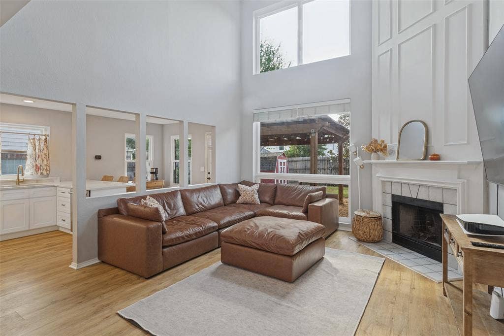 1332 Old Barn Lane, Lewisville, TX 75067