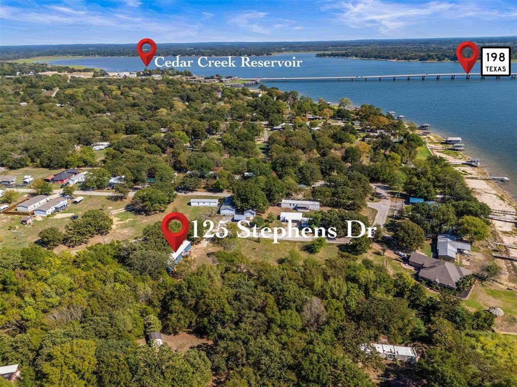 125 Stephens Drive, Gun Barrel City, TX 75156