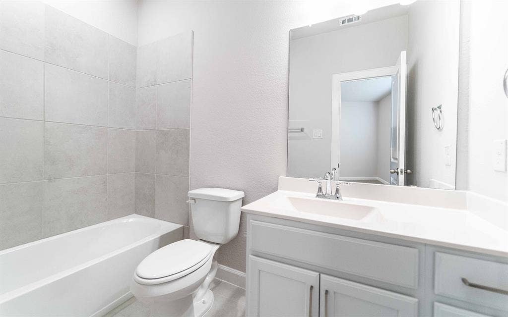 1902 Sicilia Lane, McLendon Chisholm, TX 75032 1902 Sicilia Lane, McLendon Chisholm, TX 75032