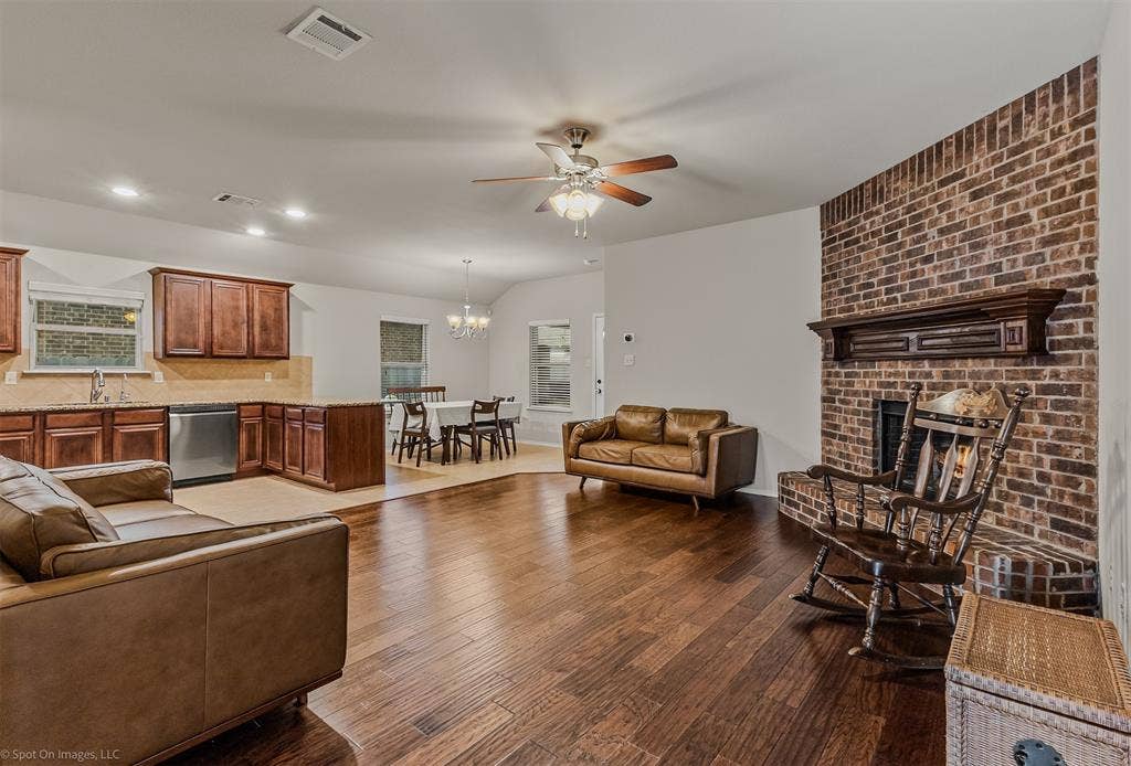 2018 Sterling Gate Drive, Heartland, TX 75126 2018 Sterling Gate Drive, Heartland, TX 75126