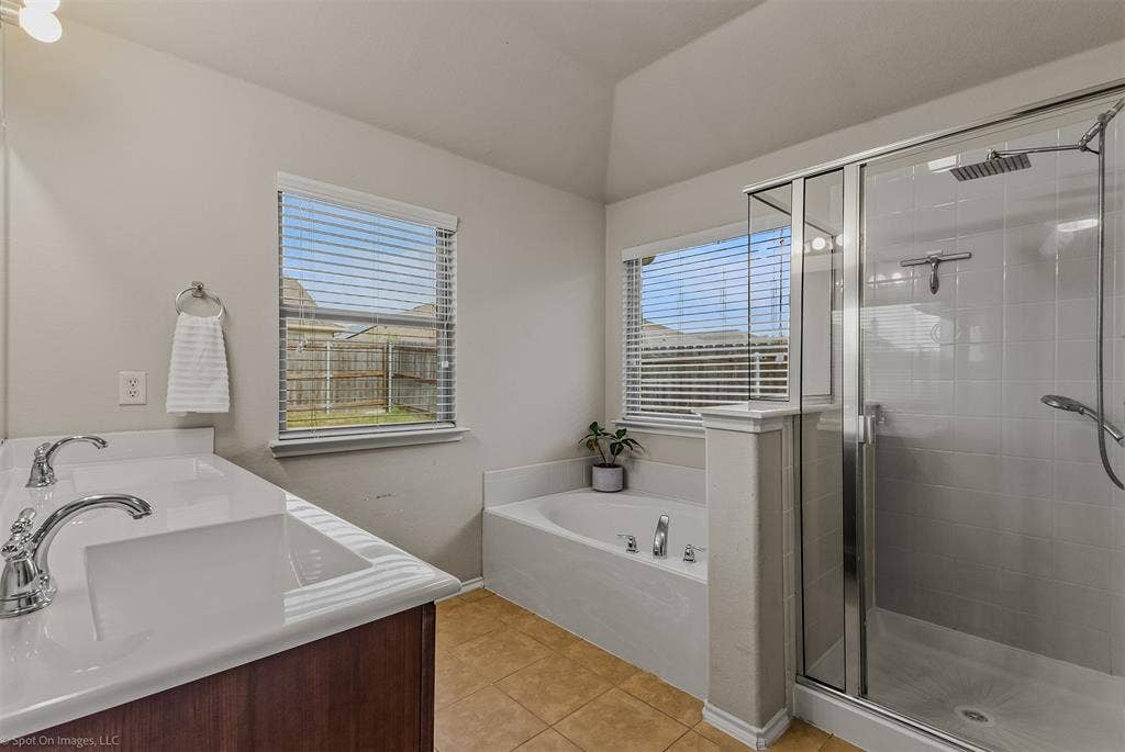 2018 Sterling Gate Drive, Heartland, TX 75126 2018 Sterling Gate Drive, Heartland, TX 75126