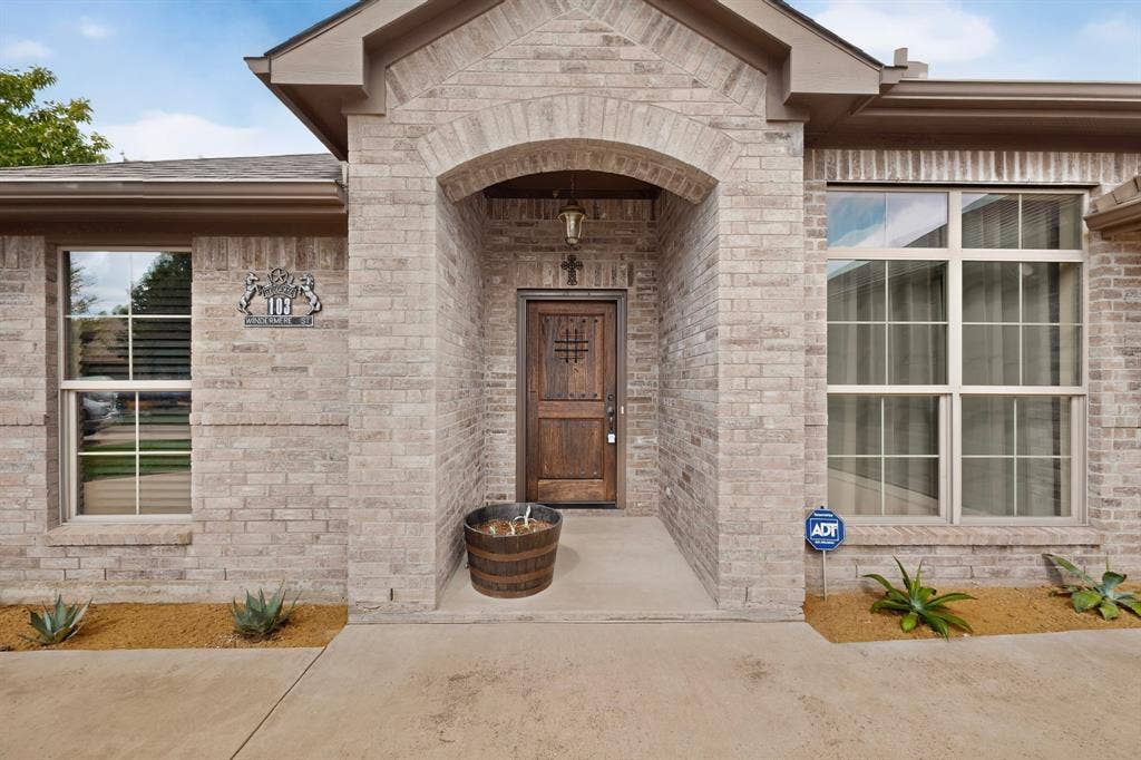 103 Windermere Street, Waxahachie, TX 75165