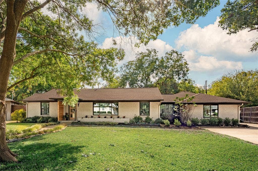1131 Wicklow Drive, Dallas, TX 75218