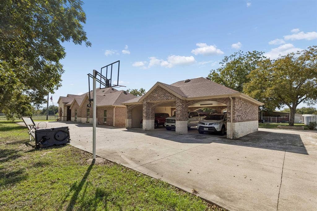 2020 S Bridgefarmer Road, Lowry Crossing, TX 75069 2020 S Bridgefarmer Road, Lowry Crossing, TX 75069
