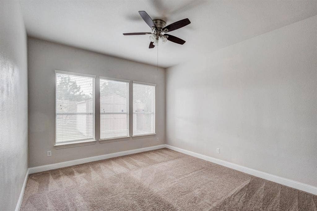 5159 Welara Drive, Grand Prairie, TX 75052 5159 Welara Drive, Grand Prairie, TX 75052