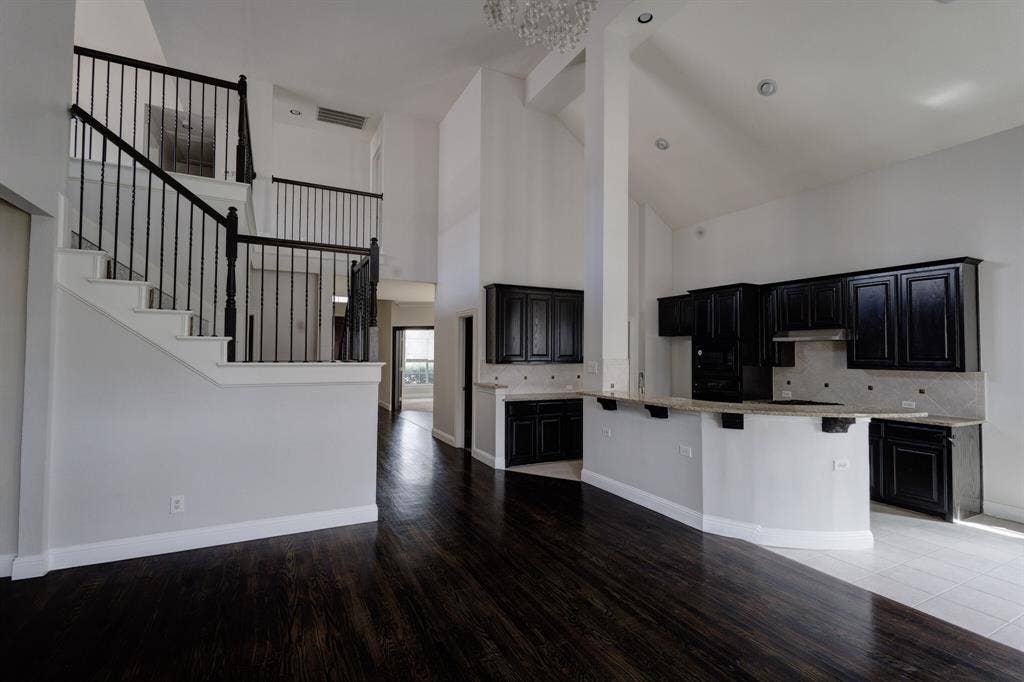 5159 Welara Drive, Grand Prairie, TX 75052 5159 Welara Drive, Grand Prairie, TX 75052