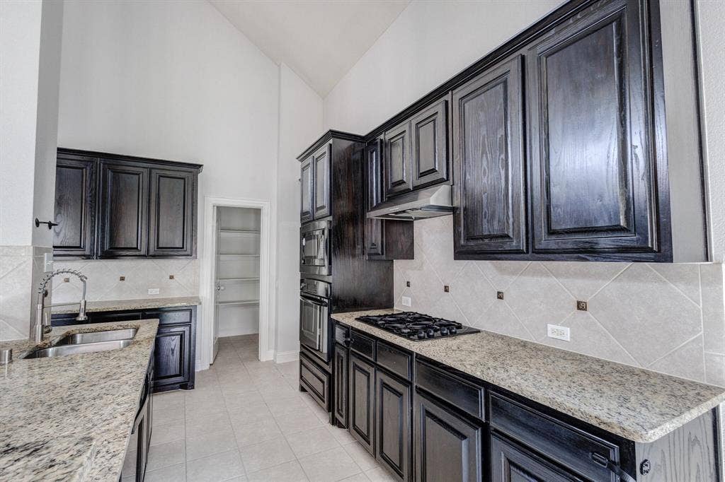 5159 Welara Drive, Grand Prairie, TX 75052 5159 Welara Drive, Grand Prairie, TX 75052