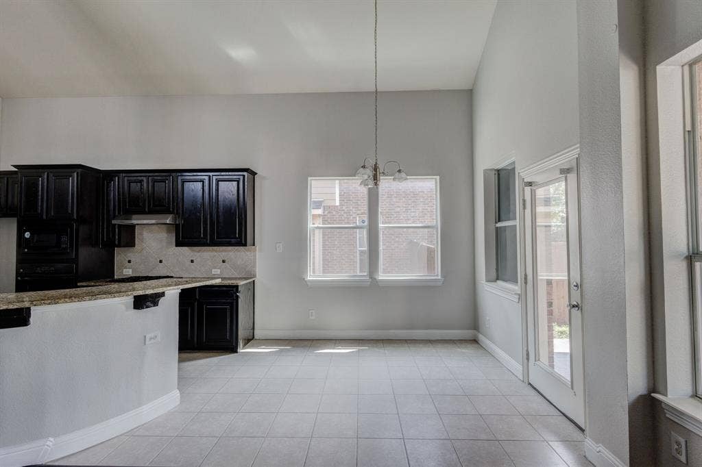 5159 Welara Drive, Grand Prairie, TX 75052 5159 Welara Drive, Grand Prairie, TX 75052