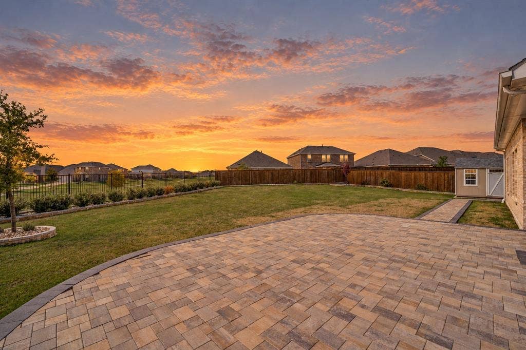 722 Lauren Grove Lane, Forney, TX 75126
