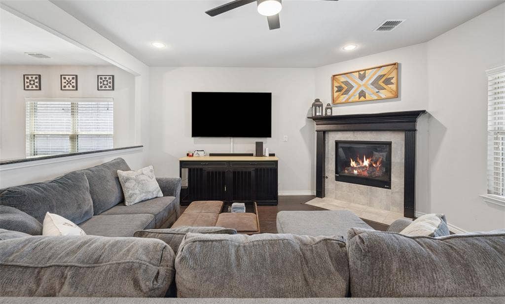 9012 Conroe Drive, Denton, TX 76226 9012 Conroe Drive, Denton, TX 76226