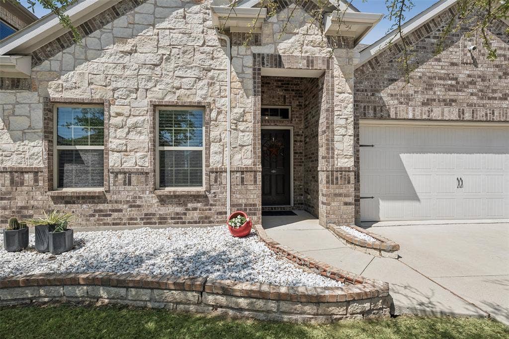 9012 Conroe Drive, Denton, TX 76226 9012 Conroe Drive, Denton, TX 76226