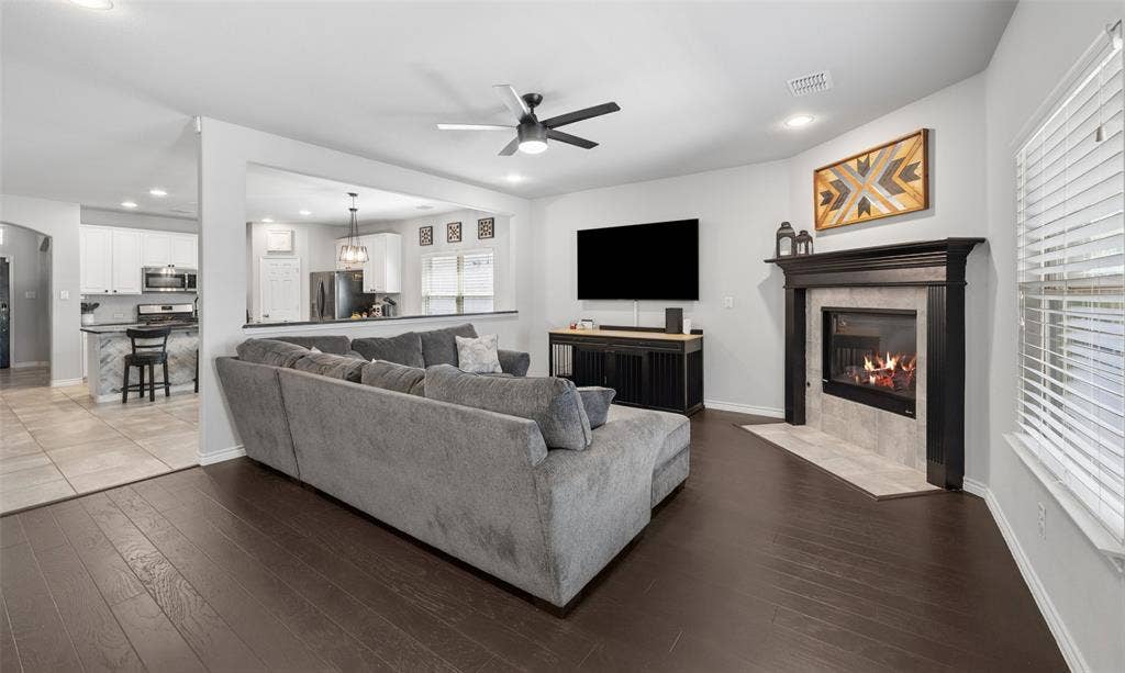 9012 Conroe Drive, Denton, TX 76226 9012 Conroe Drive, Denton, TX 76226