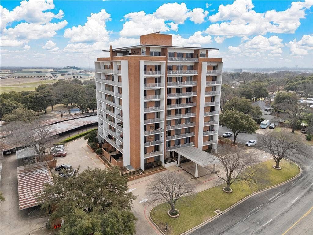 4924 Cobbs Drive, #1H, Waco, TX 76710 1H on 1st floor