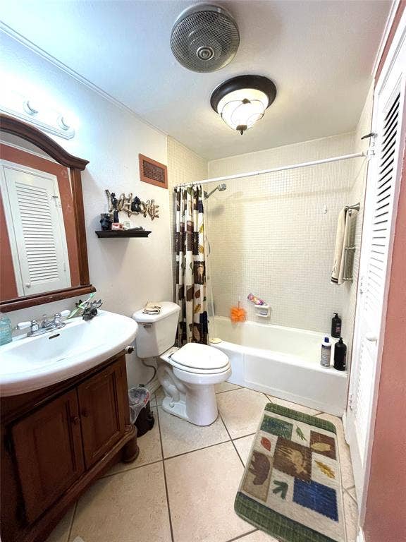4924 Cobbs Drive, #1H, Waco, TX 76710 Bathroom