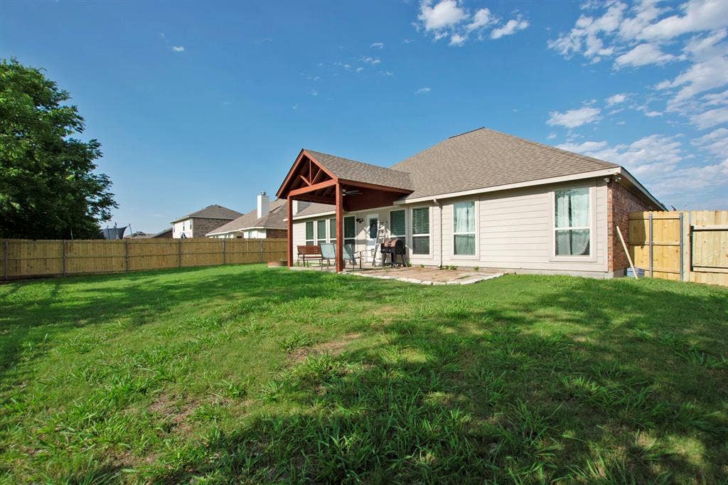 1309 N Houston Street, Royse City, TX 75189 1309 N Houston Street, Royse City, TX 75189