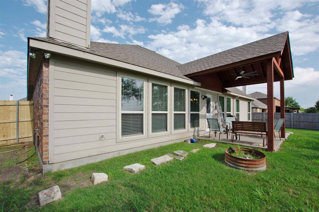 1309 N Houston Street, Royse City, TX 75189 1309 N Houston Street, Royse City, TX 75189