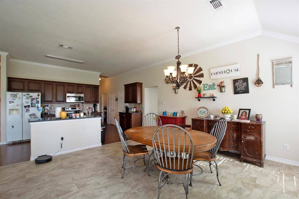 1309 N Houston Street, Royse City, TX 75189 1309 N Houston Street, Royse City, TX 75189