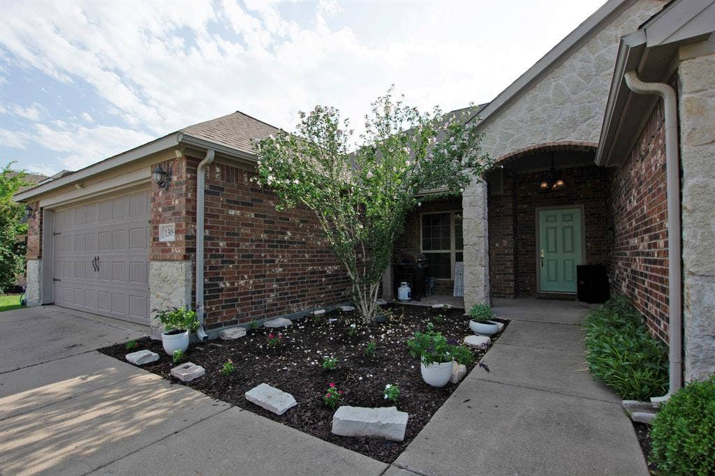 1309 N Houston Street, Royse City, TX 75189 1309 N Houston Street, Royse City, TX 75189