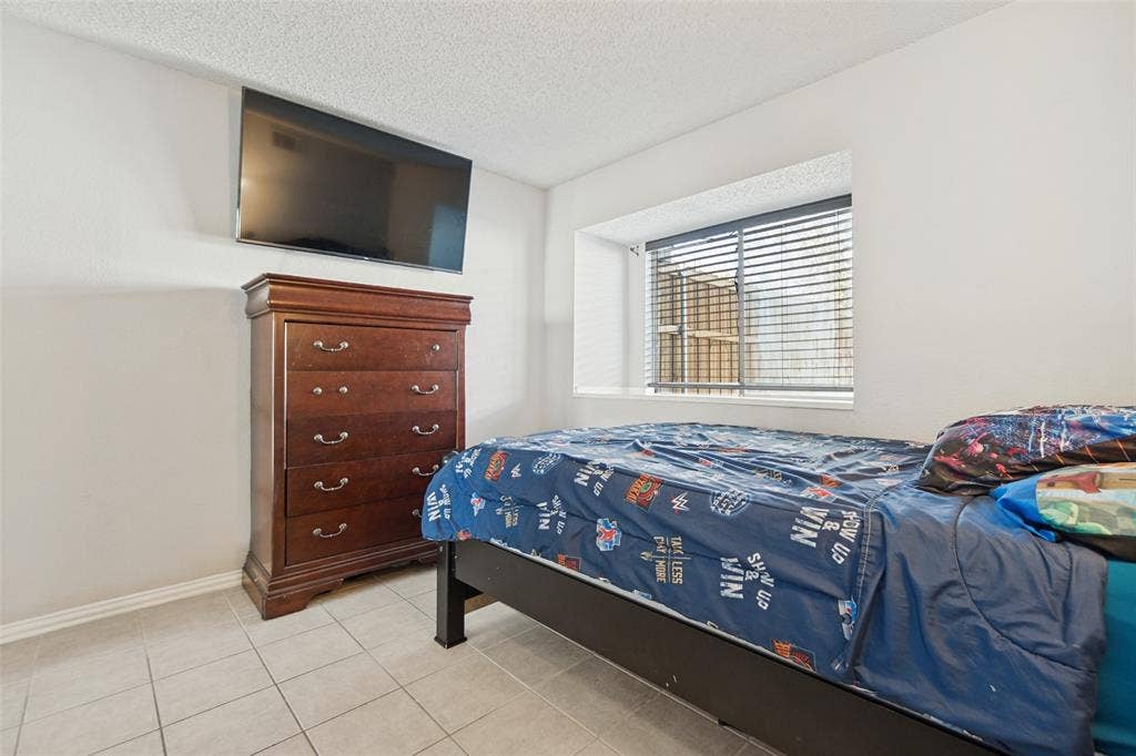 4935 Lomax Drive, Dallas, TX 75227