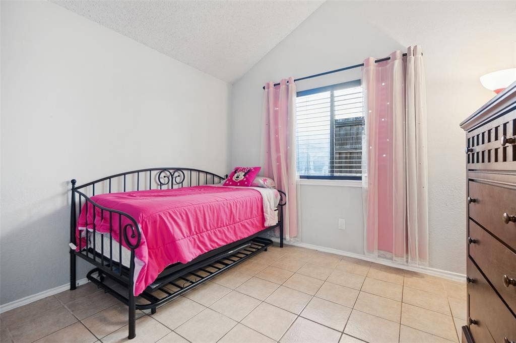 4935 Lomax Drive, Dallas, TX 75227