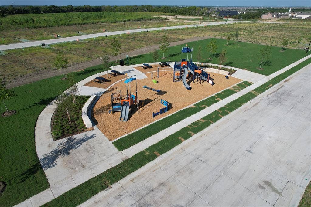 1215 Briar Street, Princeton, TX 75407 Pocket park