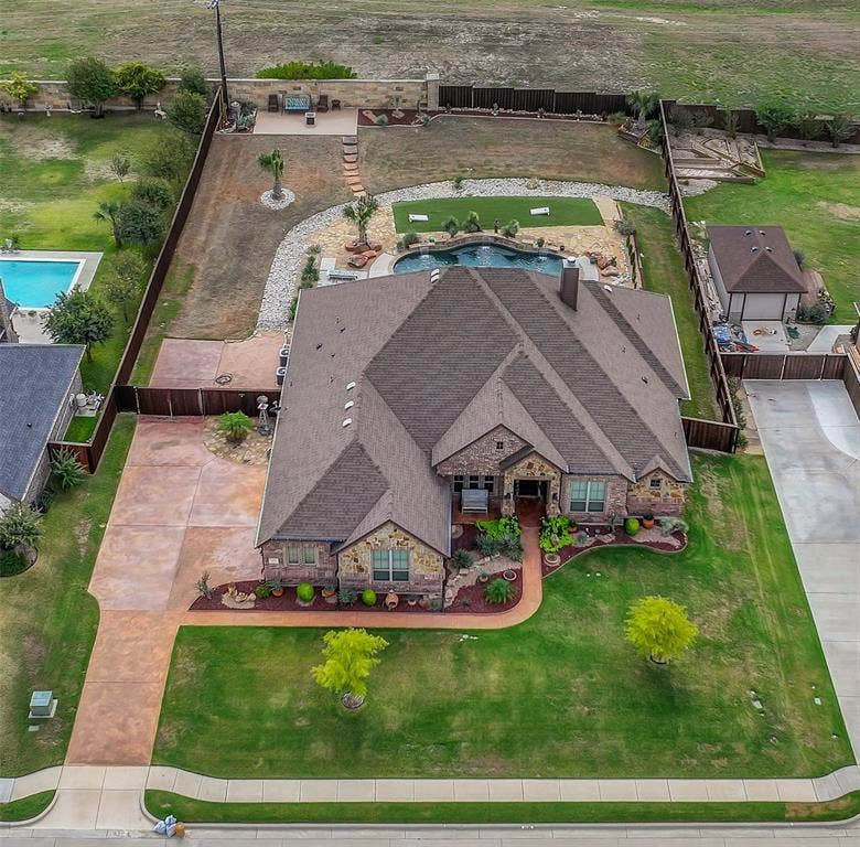Property photo for 2125 Vanderbilt Drive, Weatherford, TX